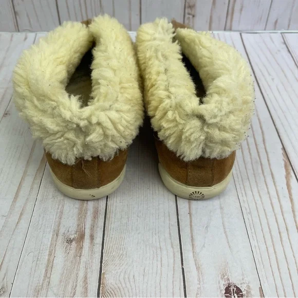 UGG Boot Shoes Size 9 - Picture 3 of 6